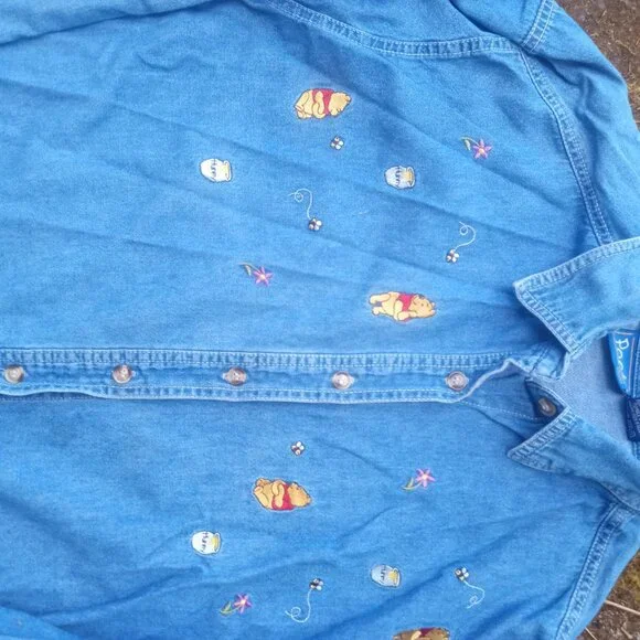 Vintage 90’s Denim Winnie The Pooh Buttondown - Picture 11 of 16